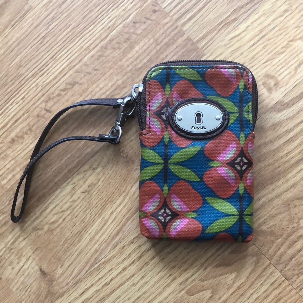 Fossil Wristlet